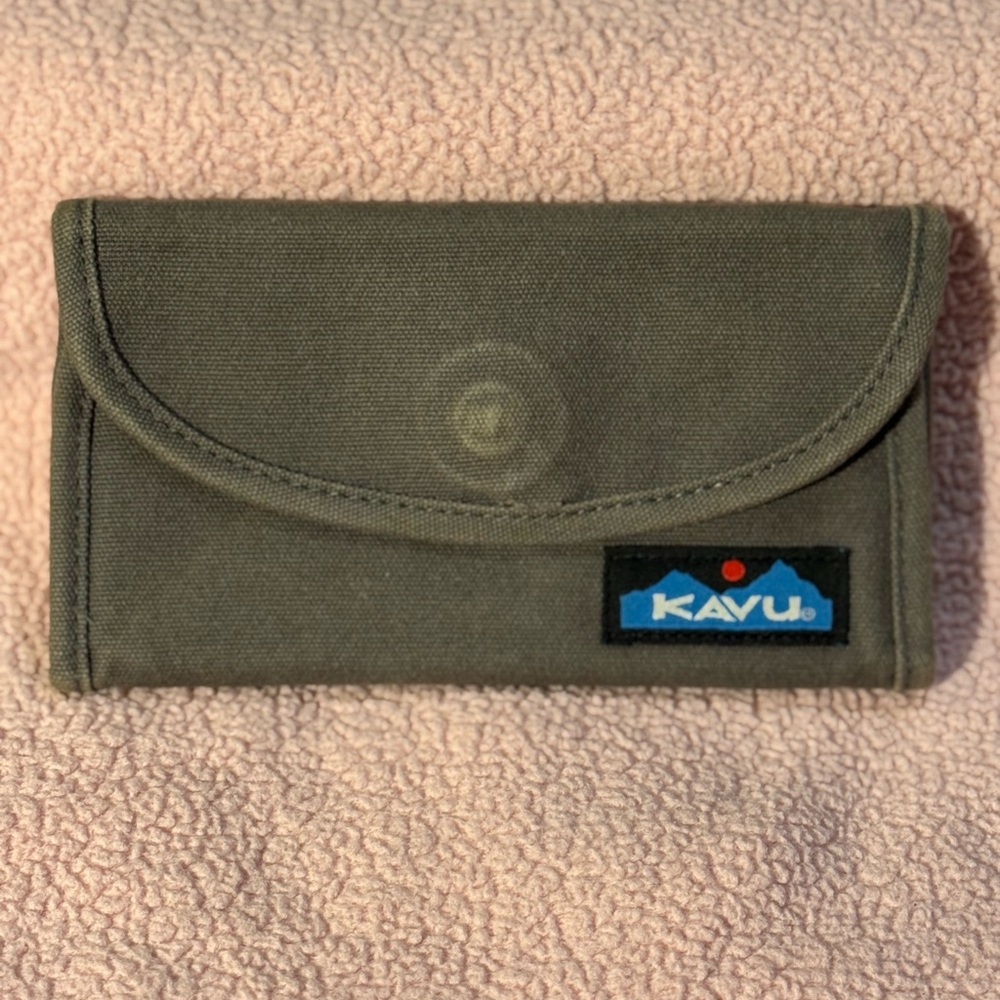 KAVU Grey Phone Wallet